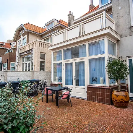Boom Rum i privatbostad Zandvoort