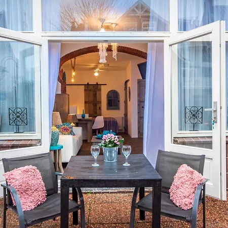 Δωμάτια σε οικογενειακή κατοικία Boom *