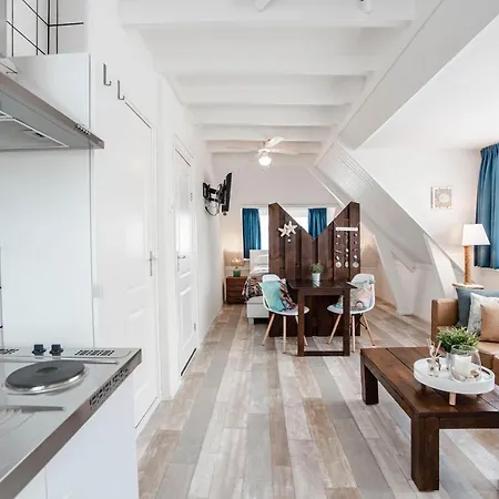 Δωμάτια σε οικογενειακή κατοικία Boom *